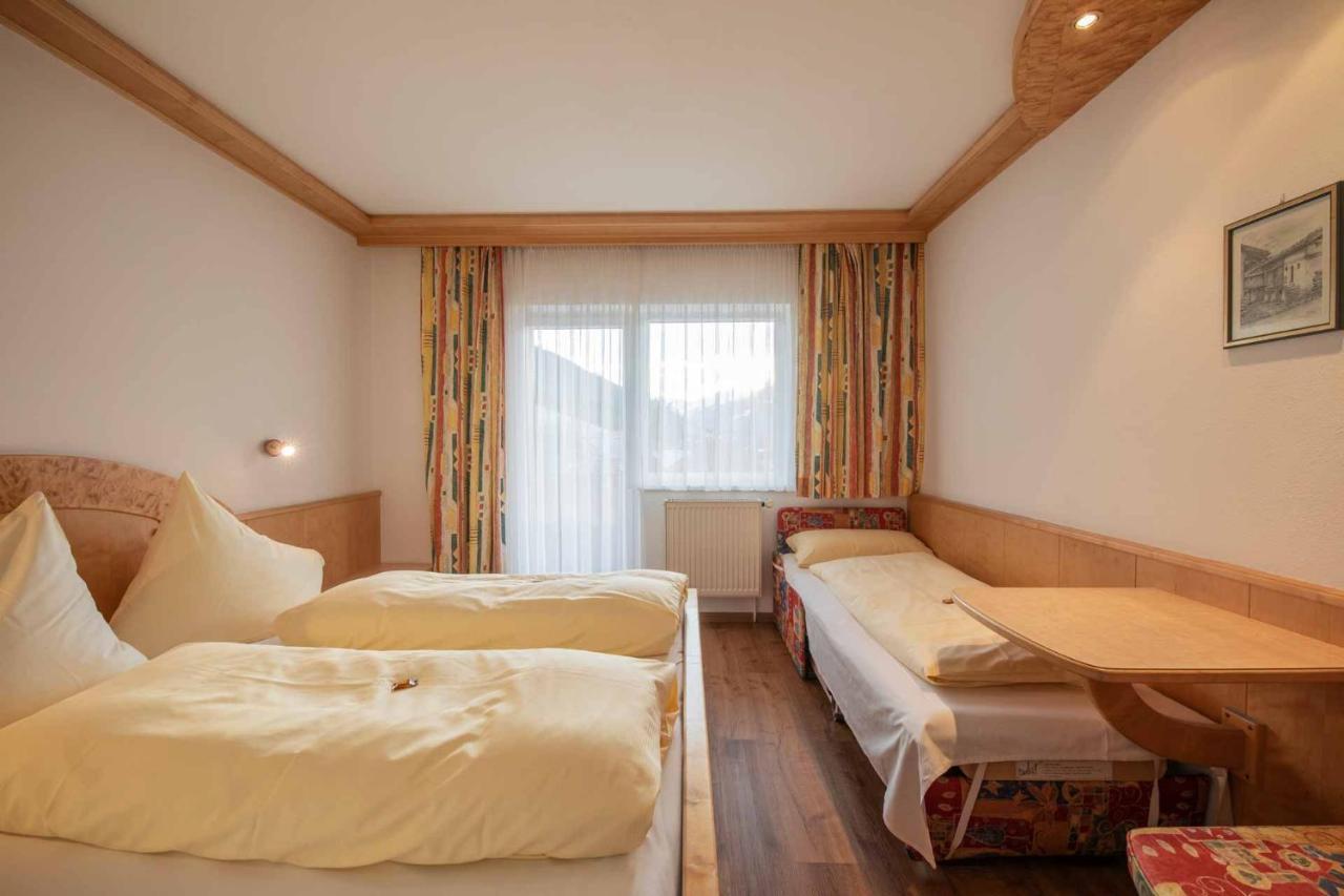 Haus Hubertus Hotel Mieders Bagian luar foto