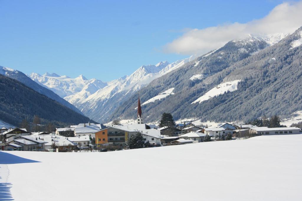 Haus Hubertus Hotel Mieders Bagian luar foto