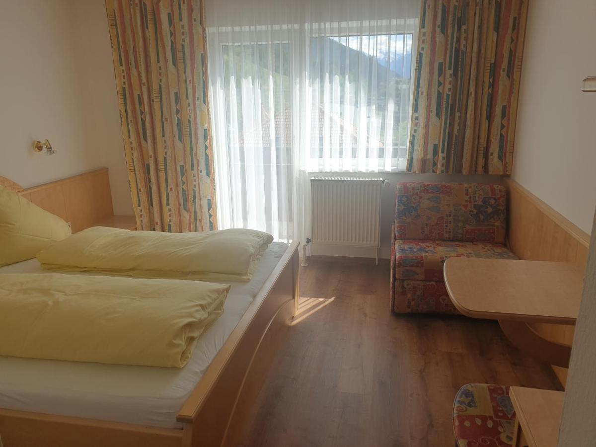 Haus Hubertus Hotel Mieders Bagian luar foto